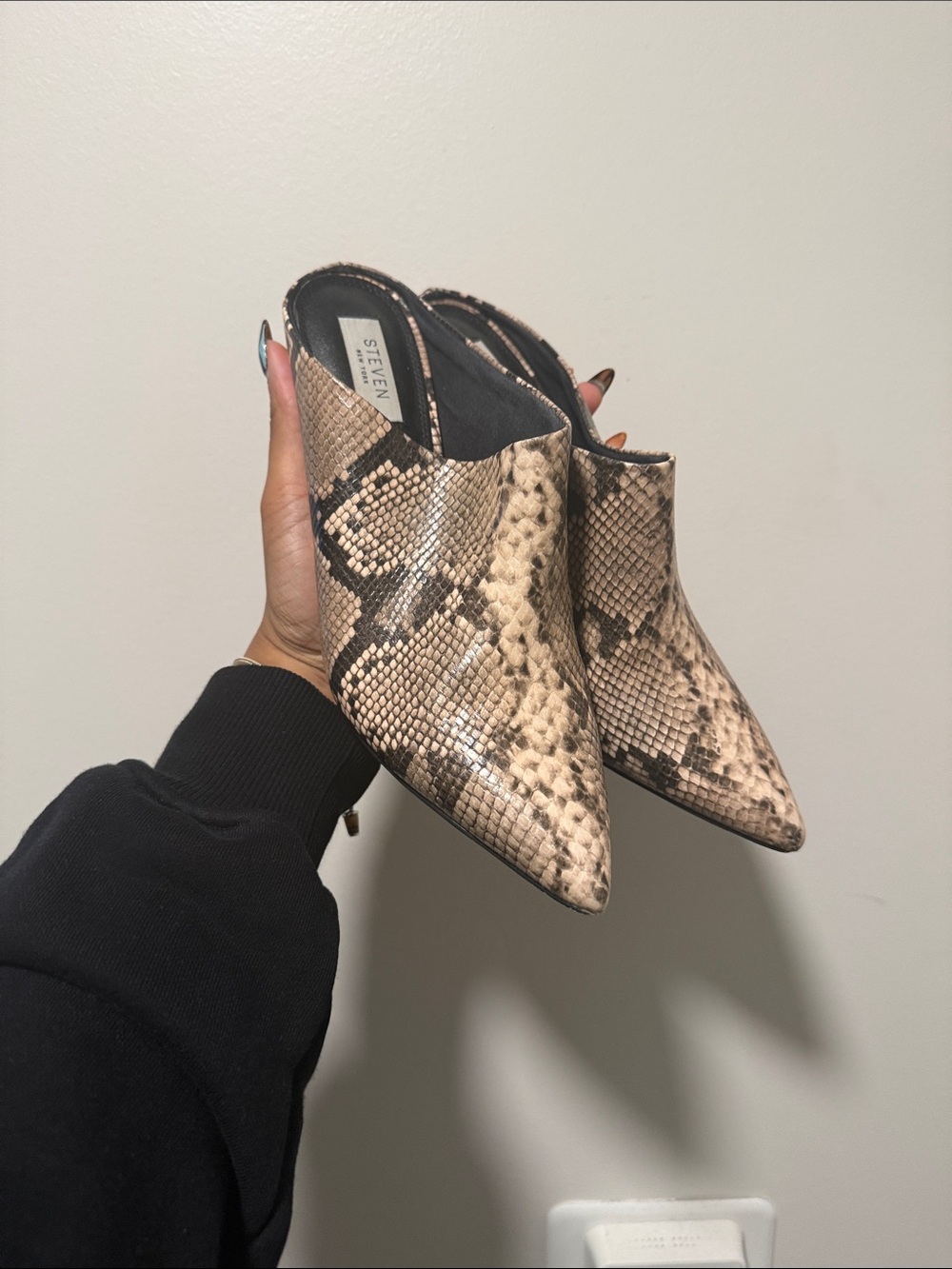 Steve Madden Snake-Print Pointed Toe Mule in Beige and Black
